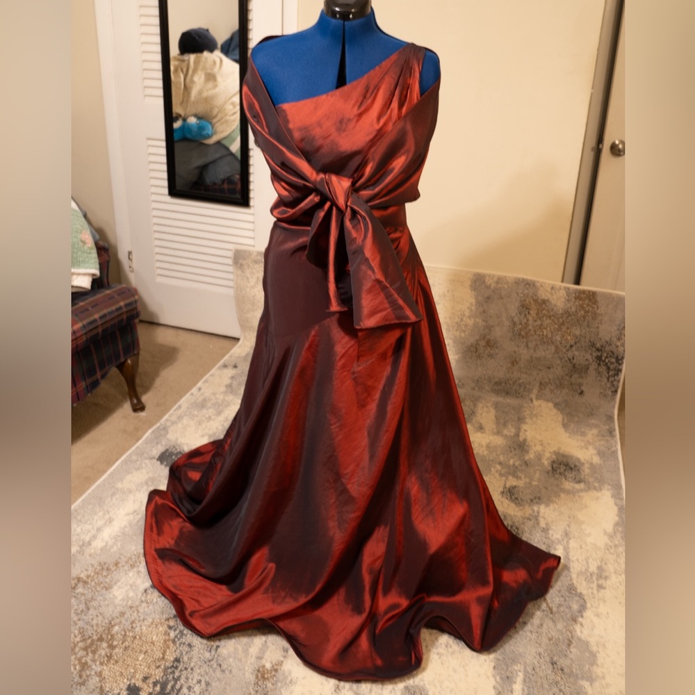 Alex Evenings Burgundy Gown size 12